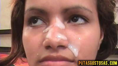 Tinka dostaje cum na jej twarzy po seksie analnym